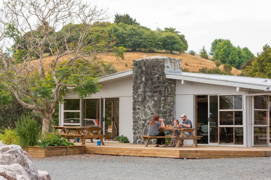 Russell-Orongo Bay Holiday Park Exterior photo